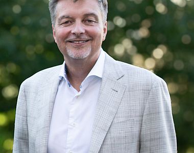 eks Engel schärft Führungsstruktur und setzt Kurs auf internationales Wachstum